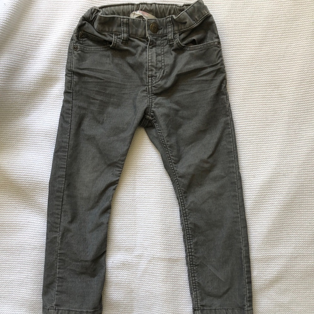 H & M gray corduroy jeans boy size 3-4Y